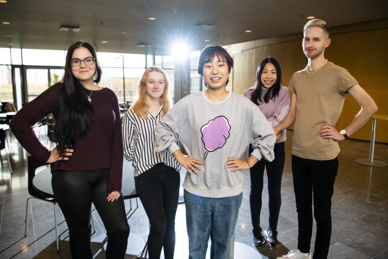 Students at the Viikki Campus.